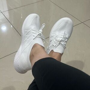 Womens Walking Running Slip On Lightweight sneakers size 39 (8.5)